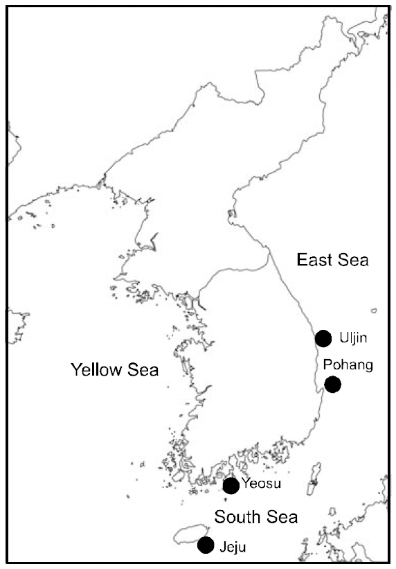 Sampling locations of the five Stephanolepis cirrhifer  populations analyzed in this study
