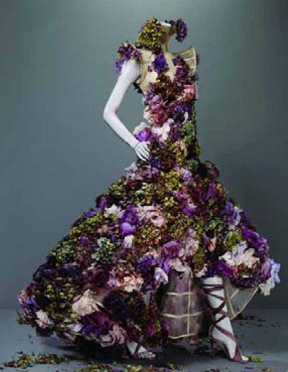 Surface texture creation with fresh flowers, Alexander McQeen, 2007 S/S. blog.metmuseum.org.