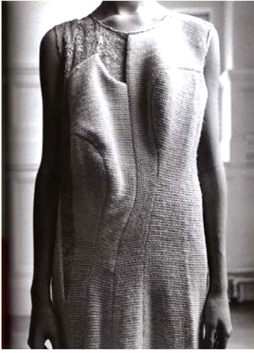 Original texture of fabrics, dress by Comme des Garcons, photo by Steven Meisel. Vogue Italia, July 1997. www.vogue.it.
