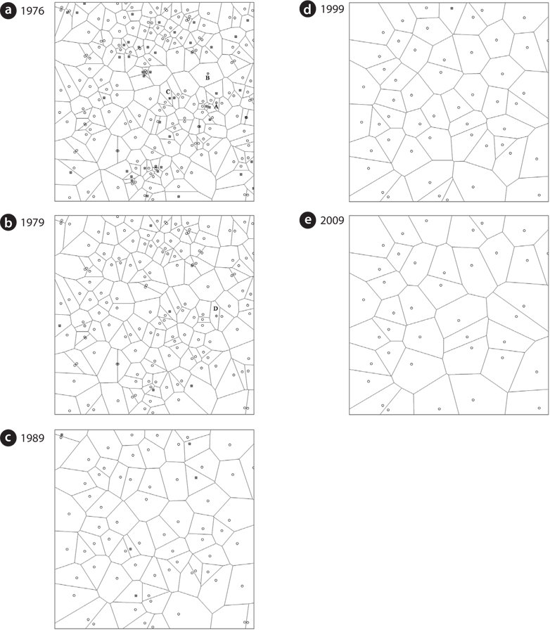 Spatial distribution and available areas of individual trees in Plot A in (a) 1976, (b) 1979, (c) 1989, (d) 1999, and (e) 2009. Symbols are as follows: ○, one living tree; , more than one living tree; and , one dead tree. The symbols with letters A, B, and C in Fig. 1a and D in Fig. 1b represent three living trees, two living trees, one living tree and one dead tree, and three living trees, respectively.