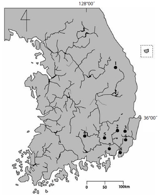 Location of sampling sites in the territory of Korea. Numbers on the map represent as follow: 1, Darongi pond; 2, Imdang weir; 3, Okbang wetlands; 4, Motje; 5, Jangcheok reservoir; 6, Mujechineup; 7, Junam reservoir; 8, Samlak wet-lands; 9, Dongbaek-dongsan; 10, Deokcheon pond; 11, Sumenmulbangdi; 12, Mulyoungari; 13, Micheongul; 14, Samdalri; 15, Uriseungmajang. See detailed information of sampling site in Table 1.