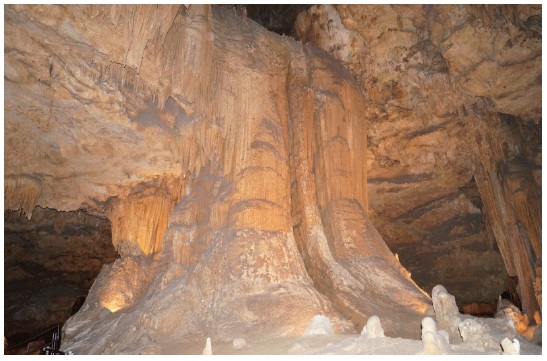 Relic landform of limestone cave falls at Luray Caverns in Virginia, US