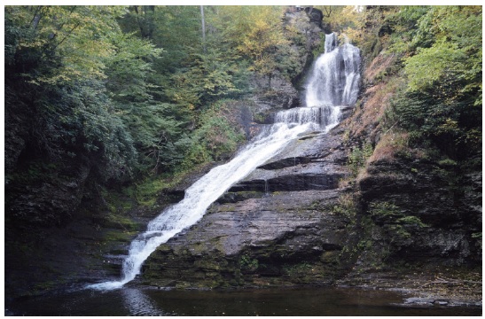 Dingmans Falls in Pennsylvania, US
