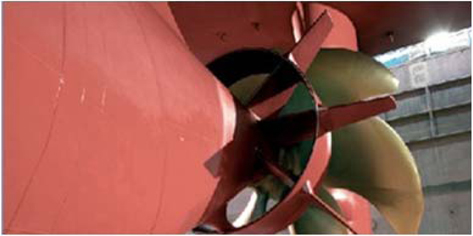 Mewis duct of form of stator protruding through duct