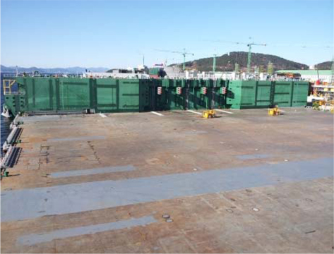 Actual offshore floating dock of SHI