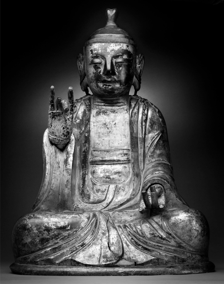 Seated Bodhisattva, Korea, Joseon dynasty (1392？1910), 17th century, wood with gold, polychrome and lacquer, 64.8 x 43.8 x 34.3 cm., Samuel P. Harn Museum of Art, museum Purchase, gift of Michael and Donna Singer (2008.20)